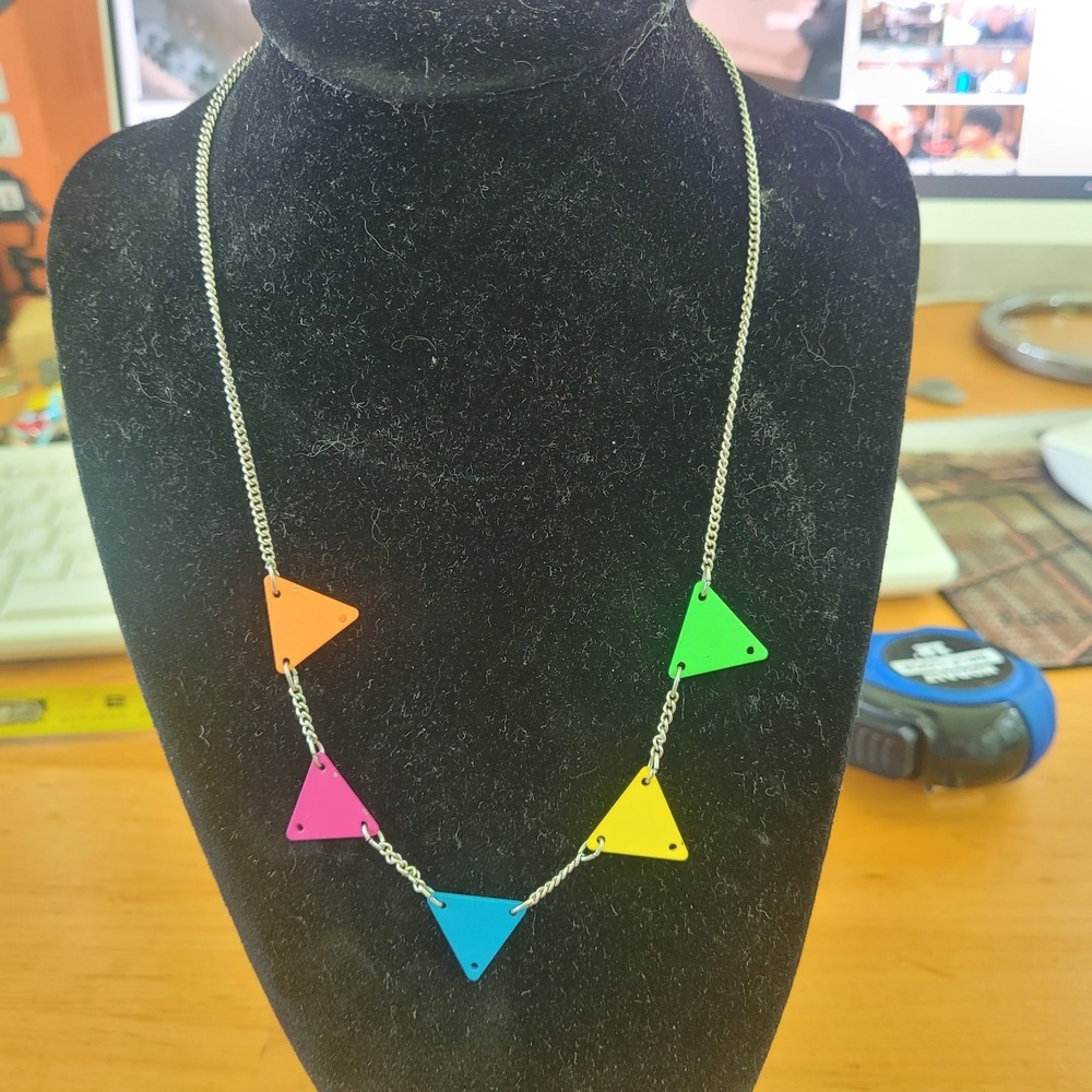 Vintage Enamel Geometric Triangle Bunting Statement Necklace 20" Saved By Bell